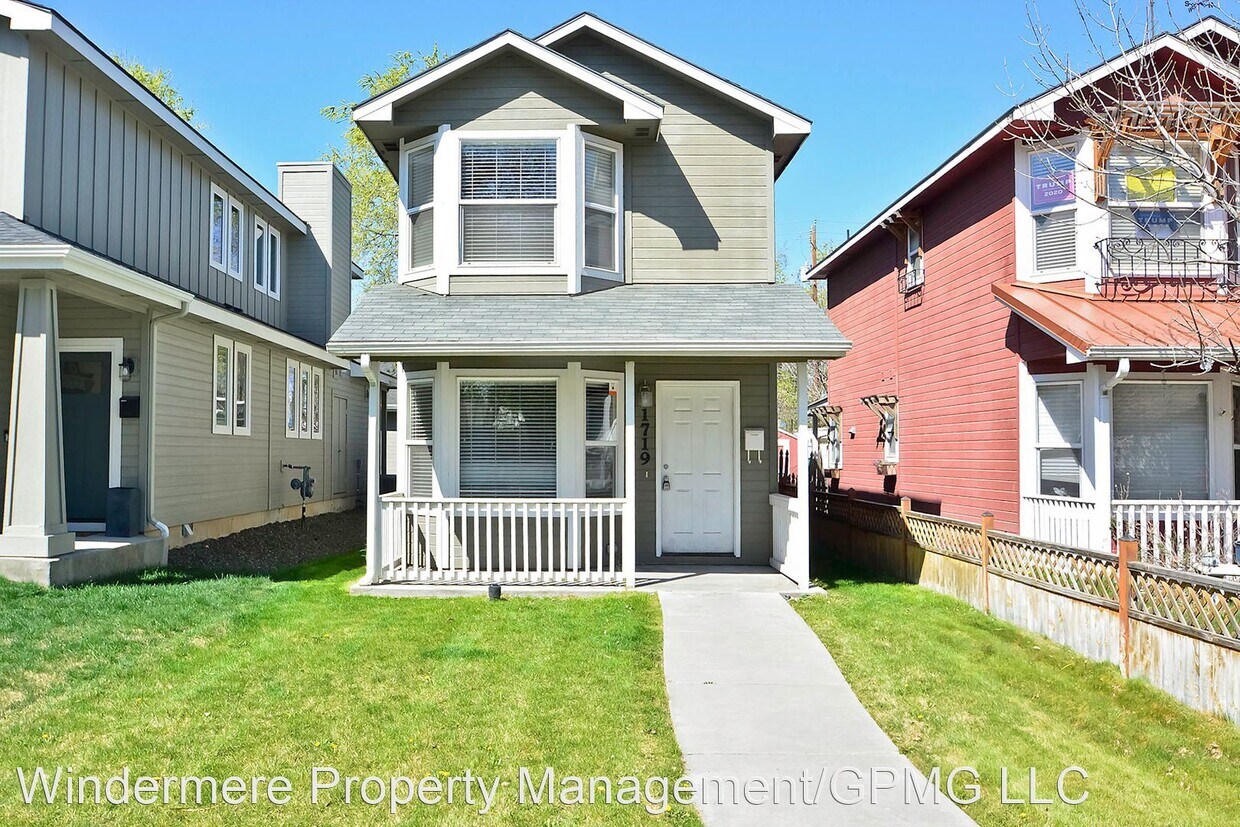 Primary Photo - 2 br, 1.5 bath House - 1719 S. Robert St.