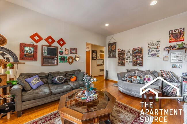 Building Photo - 2724 N Kimball Ave