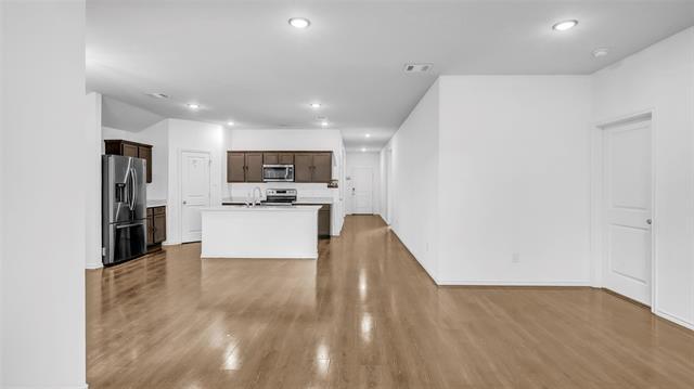 Building Photo - 736 Glover Dr