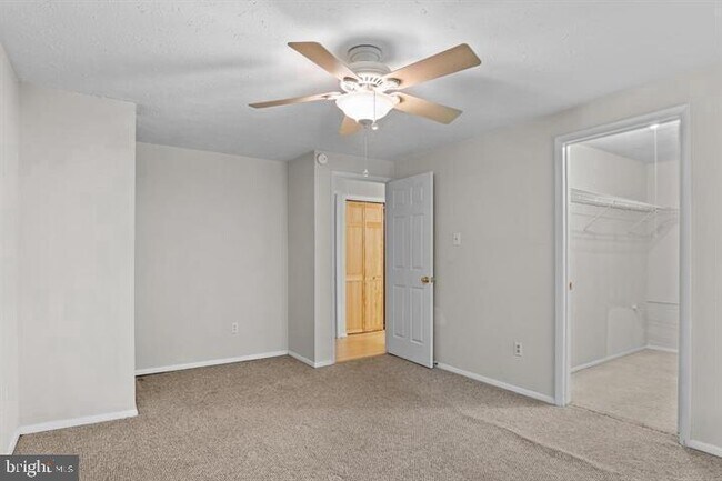 Foto del edificio - 8406 Rainbow Bridge Ln