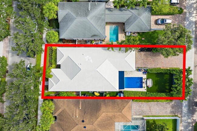 Building Photo - 231 Caravelle Dr