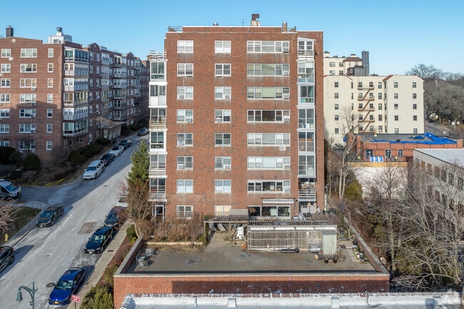 Building Photo - Larchmont Terrace
