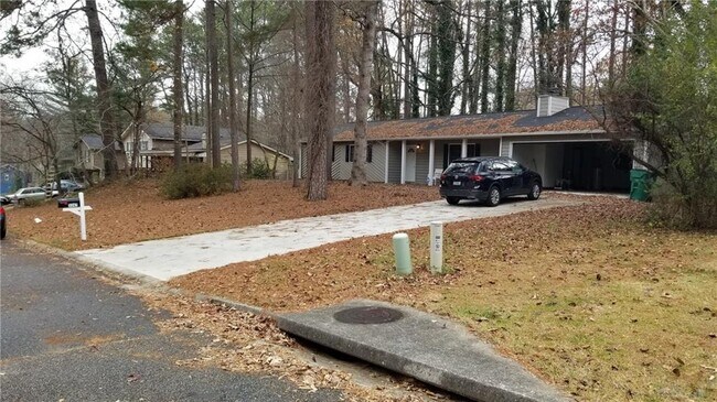 Building Photo - 3347 Sir Lancelot Pl SW