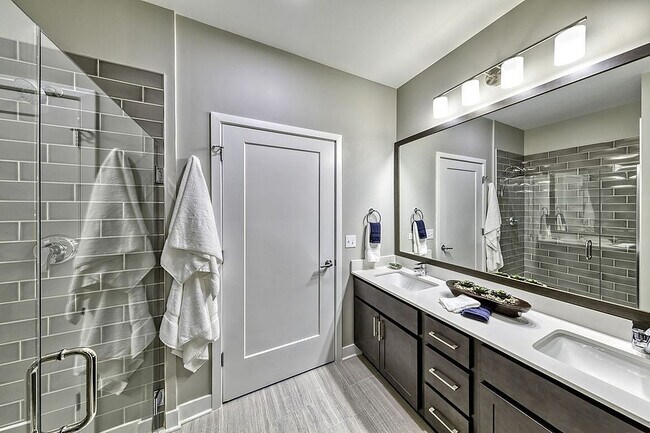 Foto del edificio - Maple and Main