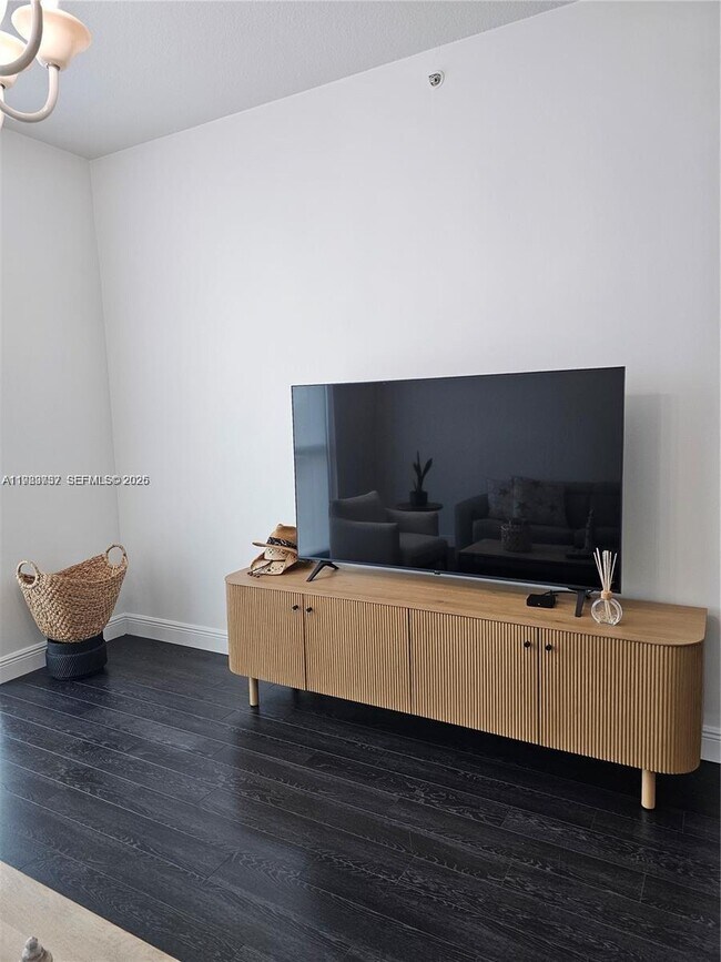 Foto del edificio - 1945 S Ocean Dr