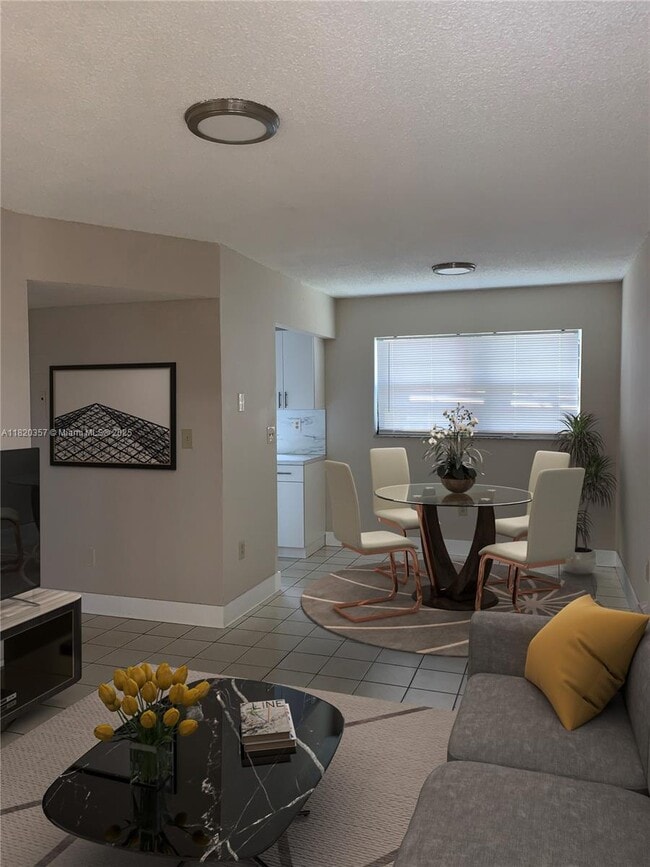 Foto del edificio - 5930 W 25th Ct