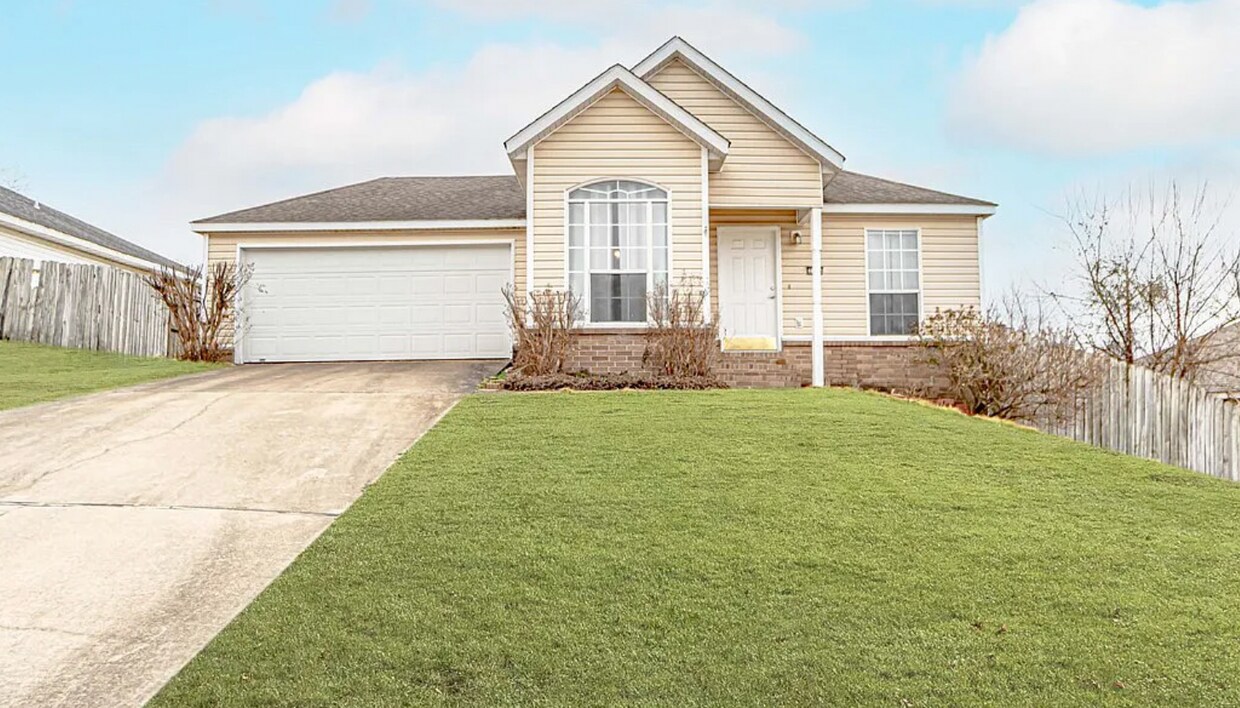 2615 Meadow Lake St, Springdale, AR 72764 House Rental in Springdale