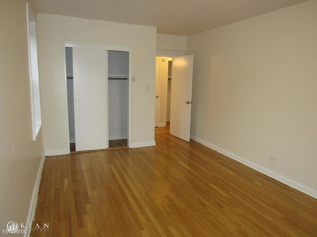 Foto del edificio - 3415 Parsons Blvd