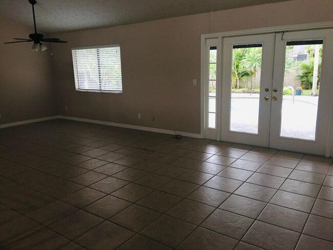Foto del edificio - 2385 SW Mountwell St