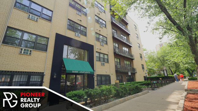 Building Photo - 456 W Barry Ave