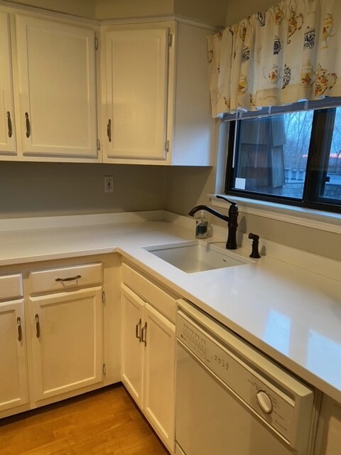 Building Photo - 4 Briarcliff Dr S