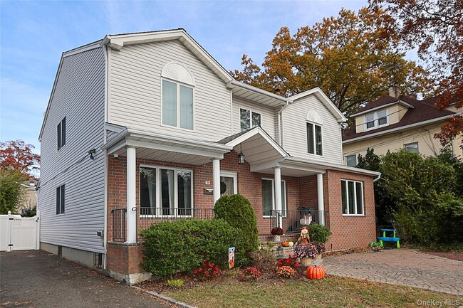 Foto del edificio - 83 Lexington Ave