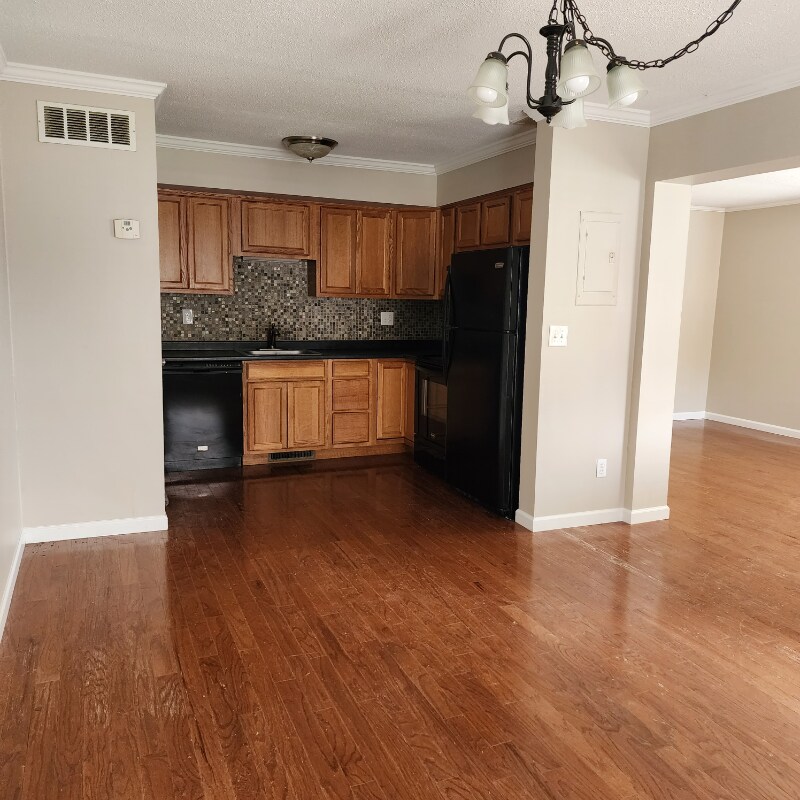 1332 Hibbard Dr Stow, OH 44224 – photo 4