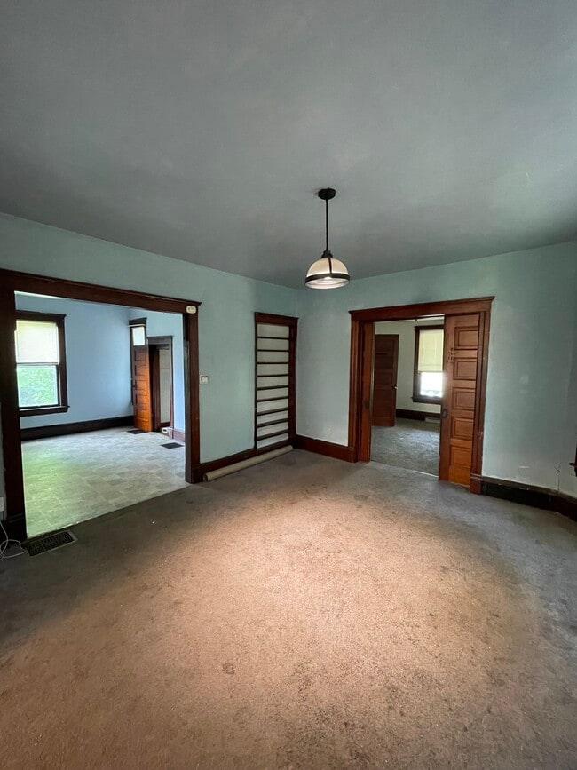 Living Room View 2 - 750 8th St