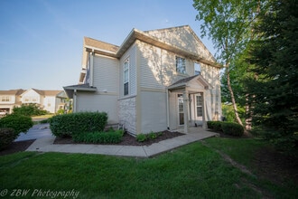 Building Photo - 2400 Sunrise Ct