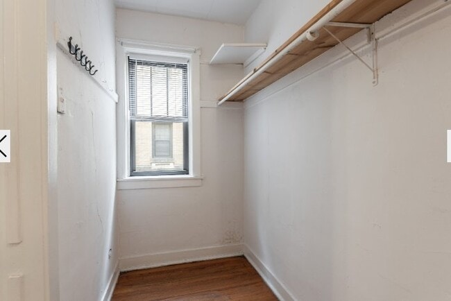 Photo - 2239 N Bissell St Apartment