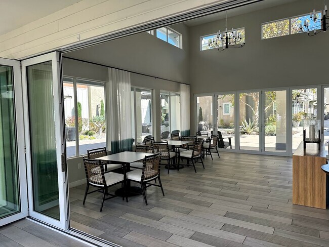 Building Photo - 5701 Surfrider Way