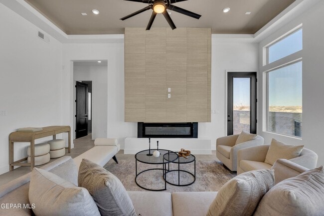 Foto del edificio - 12741 Persistence Ave