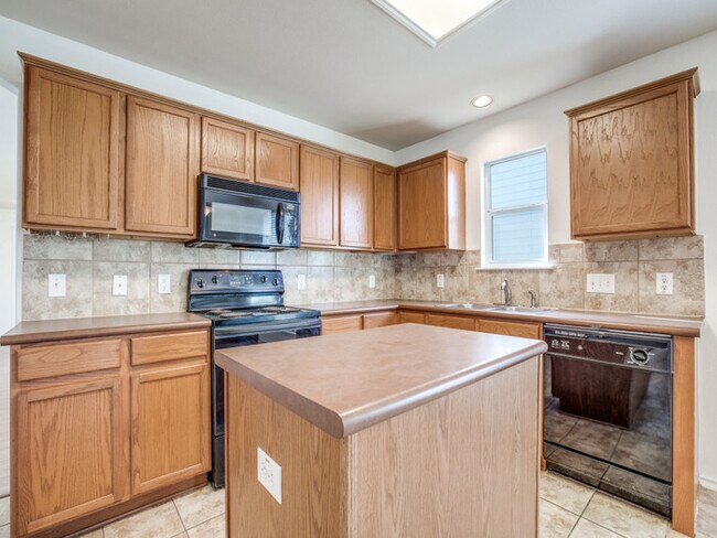Building Photo - San Antonio, TX - House - $1,745.00 Availa...