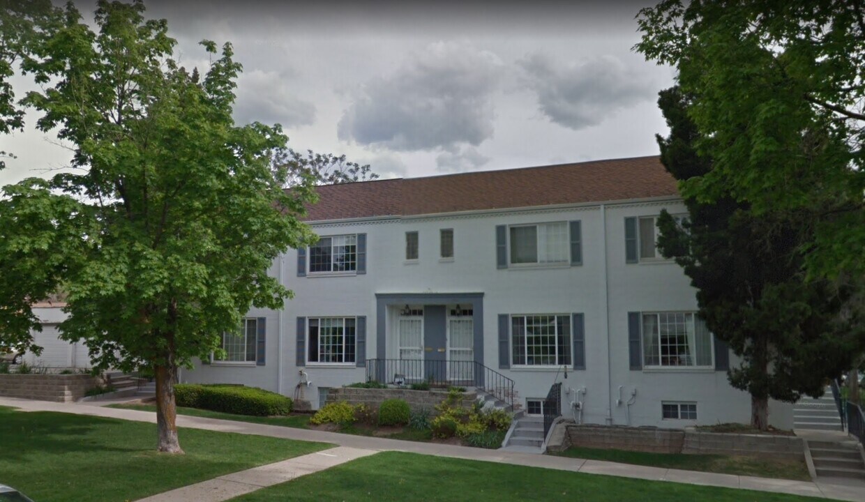 Primary Photo - 303 S Douglas St