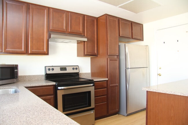 Building Photo - 41058 Bairo Ct