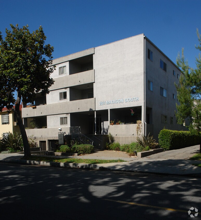 Primary Photo - 281 S Madison Ave