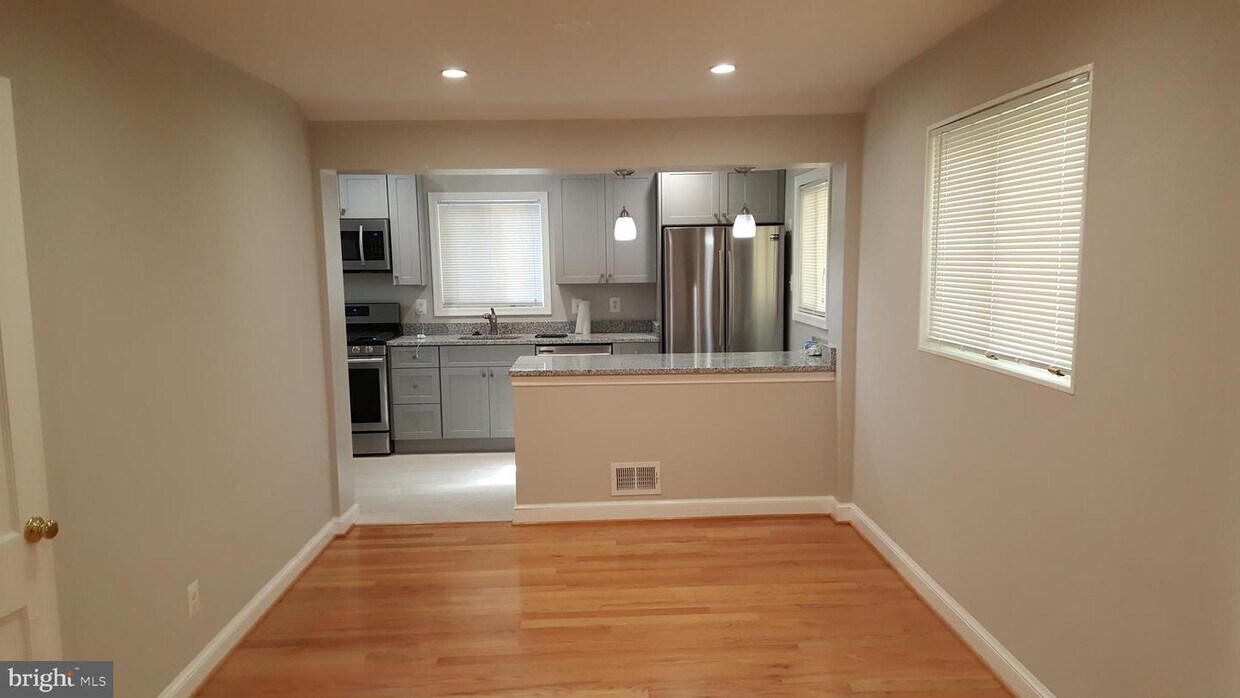 Primary Photo - 11102 Bucknell Dr