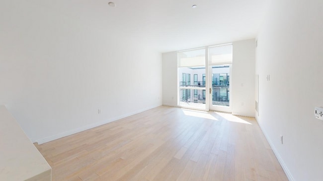 Photo - 370 9th st Apartment