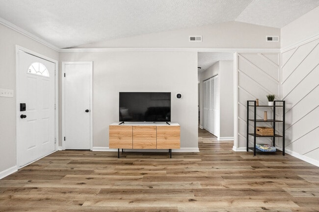 Building Photo - 8538 Gandy Ct