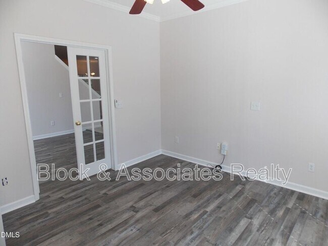 Building Photo - 2108 Frissell Ave