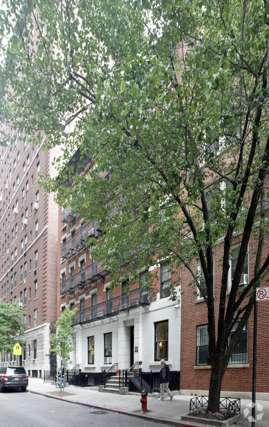 Building Photo - 107-109 E 89th St