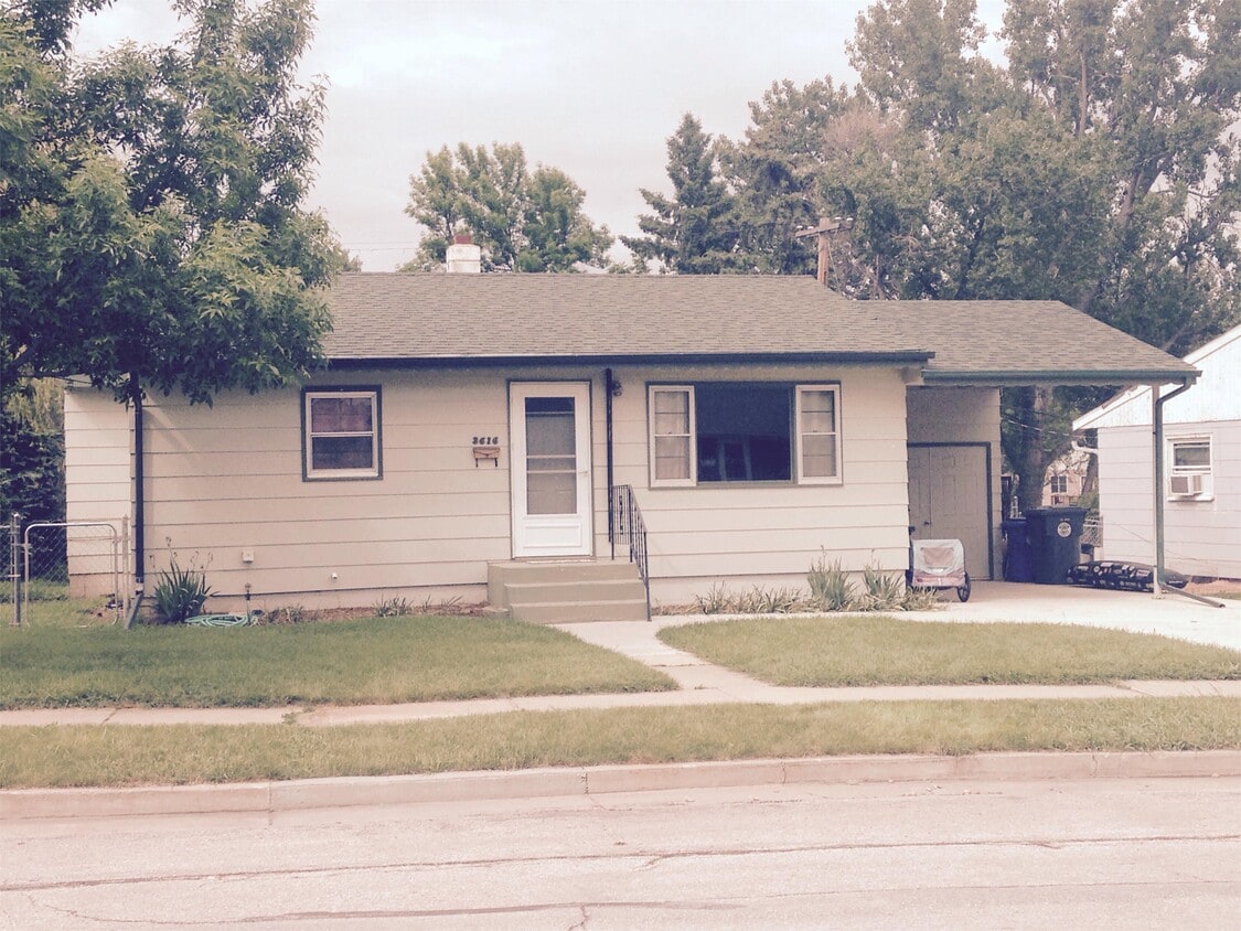 Primary Photo - 3616 Brookside Dr