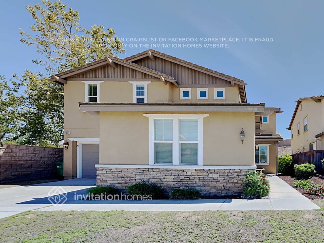 Foto principal - 28363 Carlisle St