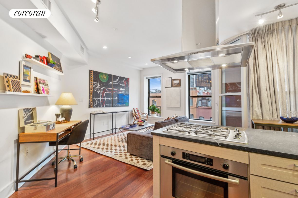 Foto principal - 345 E 50th St