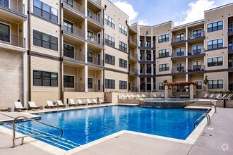 Building Photo - Promontory