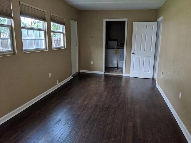 Family Room or 2nd Living Room - 838 Meridale Ave