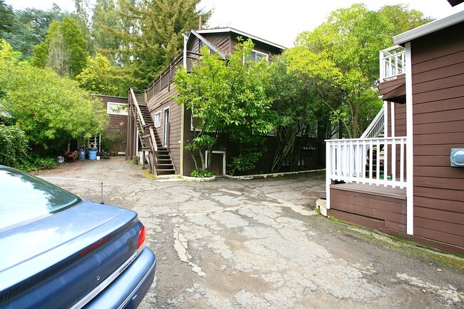 Building Photo - Buena Vista Apts