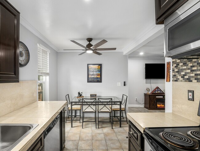 Building Photo - 1000 W MacArthur Blvd