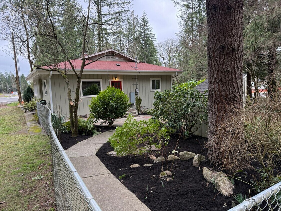 Location Location Location....plus a darling one story cottage - Location Location Location....plus a darling one story cottage