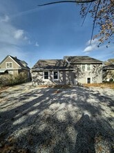 Building Photo - 428 Cross St