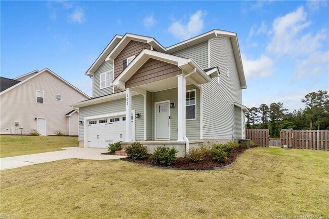 Foto del edificio - 105 Woodford Ln