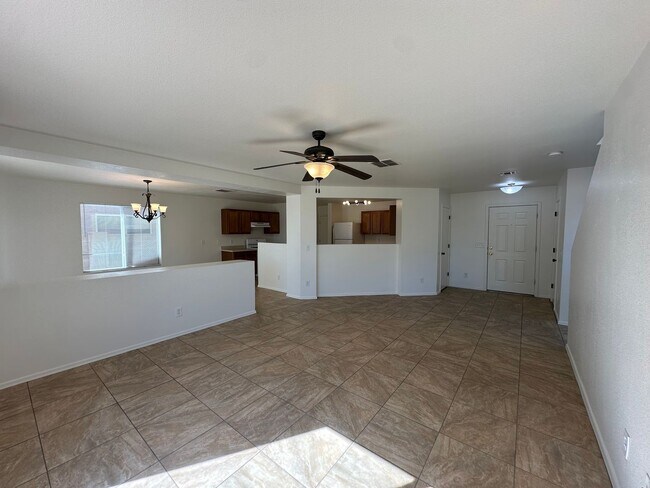 Foto del edificio - 6279 S Earp Wash Ln