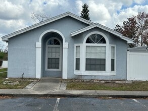 Building Photo - 306 San Gabriel St