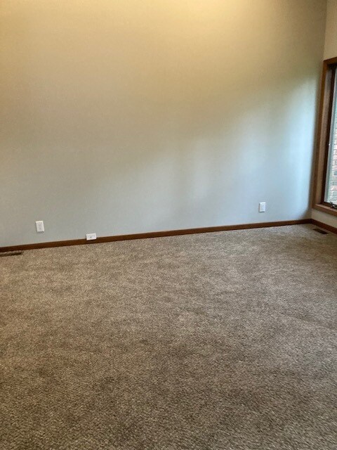 Foto del edificio - 24130 Hooper Blvd