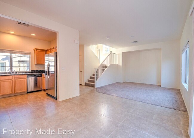 Building Photo - 3 br, 2.5 bath House - 921 Maple Pines Ave