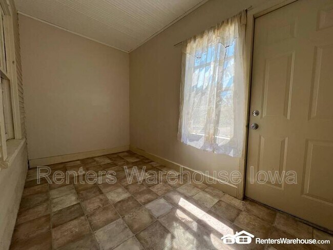 Foto del edificio - 1477 E 19th St