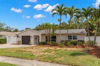 Building Photo - 731 Alda Way NE