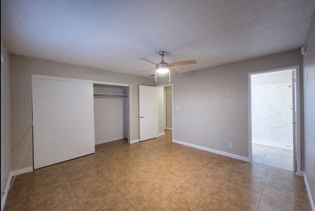 Foto del edificio - 304 Orland St