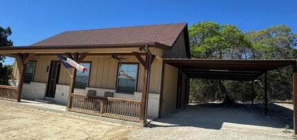 Building Photo - 526 Cheyenne Trail