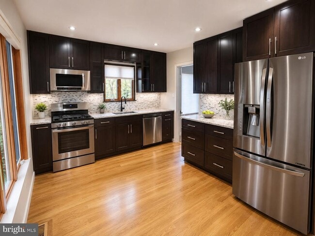 Photo - 3615 Devilwood Ct (Fairfax, VA) House